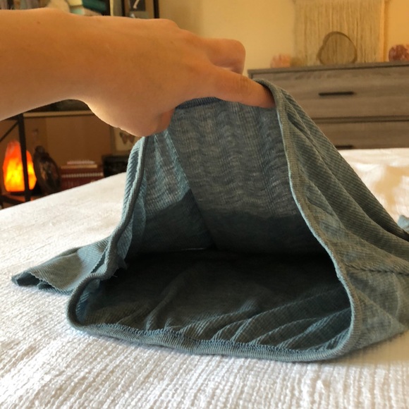 NWOT Ribbed Crop Top - Picture 3 of 7